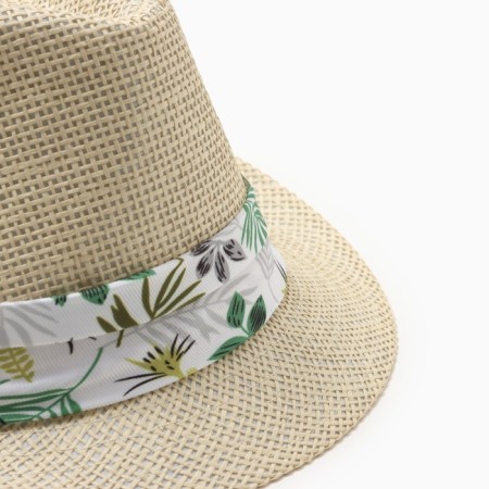 Male hat Minaku, dairy color, rn 58-2