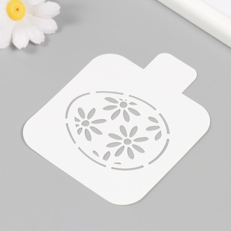 Plastic stencil "Egg" 9x9 cm-1