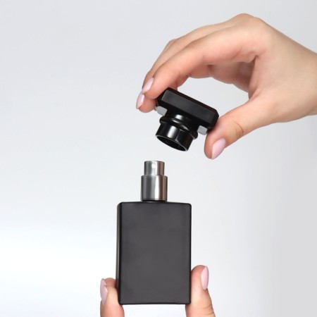 Glass bottle for perfume, with a spray, 30 ml, color mix-12