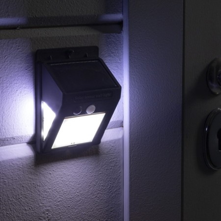 Garden lamp on a sunny battery with a motion sensor, invoice, 9.5 × 12.5 × 5 cm, 40 LED, white glow-1