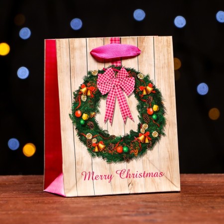 Laminated "New Year's Wreath" package 11.5 x 14.5 x 6 cm