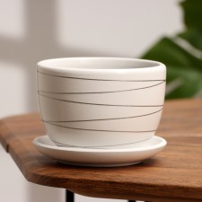 Flower pot 