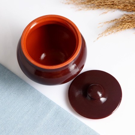 A hot pot with a Vyatka lid 0.5l, chocolate-2