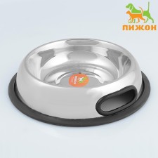 A bowl with a non -slip base is round with handles, 710 ml