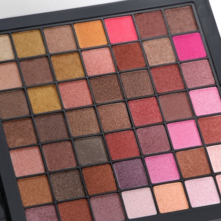 Professional set for makeup (shadows for the eyelids and eyebrows, shine, corrector, blush)-7
