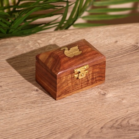 Casket "Swan" 7.5x5x5 cm, mane