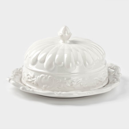 Ceramic dish with a “vintage” lid, 24.5 × 22 × 13 cm, white color