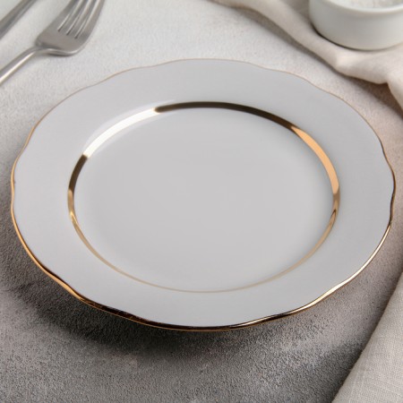 Montreal plate, d = 17.5 cm, white color with gold tap-1