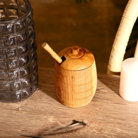 Jar and spoon for honey, tick tree