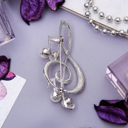 Brooch "Violin key" with pearl notes, white color in silver-1