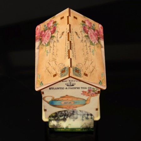 Tea house "Texta" with UV purettes, 8.5x9.5x16cm-2