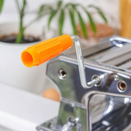 Lapsher with the function of rolling out the dough dough, 6 settings of dough thickness, noodles width 2 and 5 mm-3