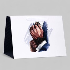 Gift Pack Laminated with a wide bottom, 