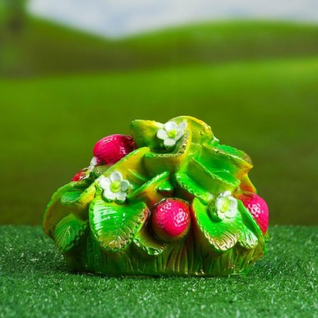 Garden figure "Strawberry bush"-1