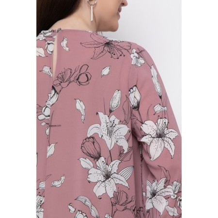 Women's dress, size 56-7