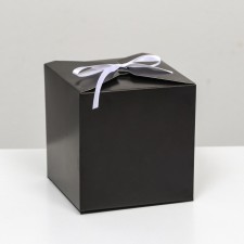 The box is folding, square, black, 12 x 12 x 12 cm,