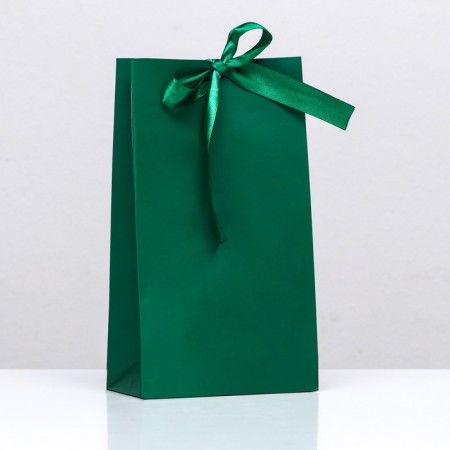 Gift package with a green tape 13 x 23 x 7 cm, 1 pc.