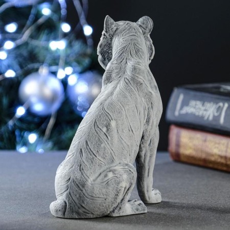 Souvenir "Tigress sitting" 16cm-2