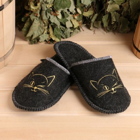 Slips for a bathhouse gray with embroidery "cat" women (26 cm inside insole)