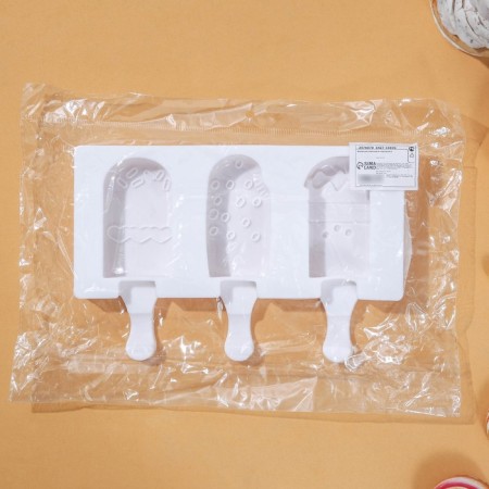 Ice Cream “Eskimo with sweets”, silicone, 19.5 × 17.7 cm, 3 cells (7 × 4.2 cm), Mix color-3