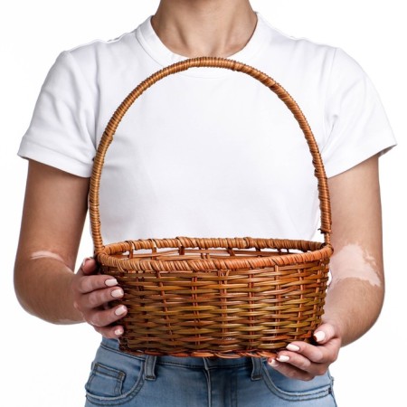 Wicker basket, 26 × 21 × 10/31 cm, vine, corn