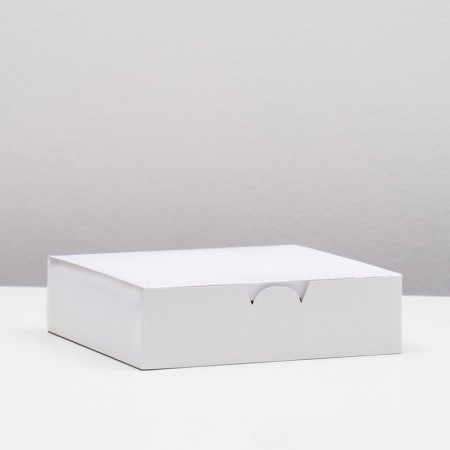 Castle box, white, 18 x 10 x 5 cm