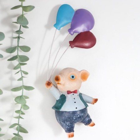 Souvenir Polystone Wall Decor "Pigu with balloons" 26x5x9 cm-2