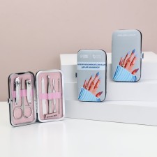 The manicure set 