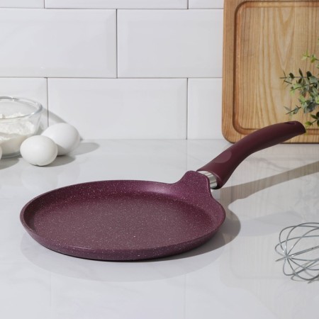 Pancake pan Trendy Style, D = 24 cm, plastic handle, anti -stick coating, burgundy color