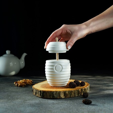 Porcelain capacity for honey with a spoon Bellatenero, 300 ml, white color-7