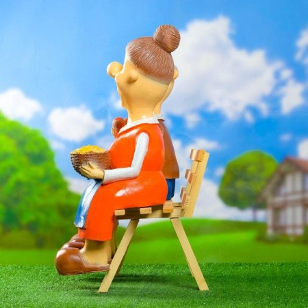 Garden figure "Grandma with a grandfather" on a bench 22x48x54cm-1