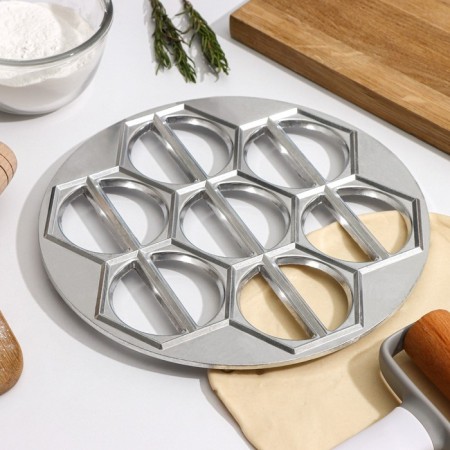 Form for sculpting dumplings of the share, d = 24 cm, 7 cells-2