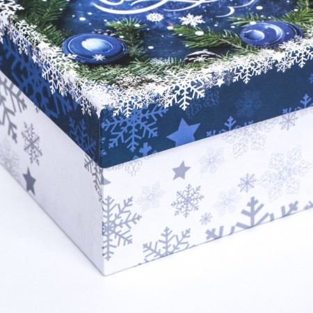Square box "Miracles in the new year!" 19 × 19 × 10 cm-2