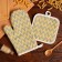 Kitchen set (2 items) of the “zigzags” shares, a grade 17x17 cm, mittens 26x16 cm, 100% p/e