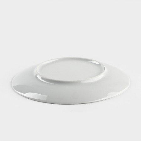 Set of porcelain dishes "Universal", white color, 3 objects: plate d = 20 cm, deep 600 ml, d = 20 cm, mug 350 ml-4
