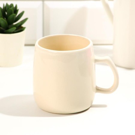 Ceramic mug with a lid and a spoon “every day is beautiful”, 450 ml, beige color-3