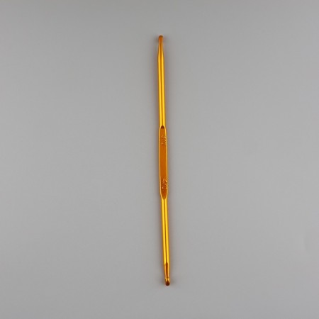 Knitting hook, bilateral, d = 3/4 mm, 13 cm, gold color-1