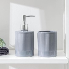 A set of accessories for the bathroom 