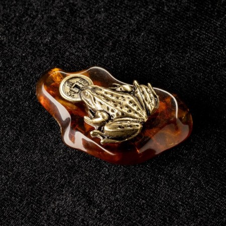 Souvenir "Frog Feng Shui", brass, amber, 2.5x4.5x1 cm-1
