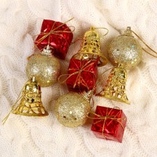 A set of jewelry plastic 9 pcs 