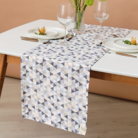 Triangles Ethel Patho 40x149 cm, 80% HL, 20% PE, satin 110 g/m2-1