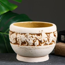 Flower pot 