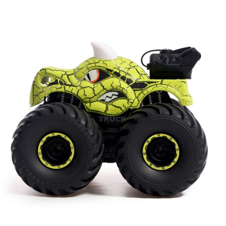 Fin-controlled car, radio-controlled, works on the battery, light effects, smoke effect, green color-1