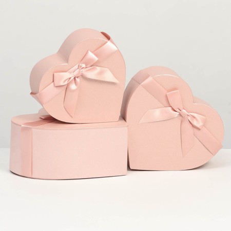 Набор коробок 3 в 1 сердца L:24x23x10 M:21x20x9 S:18.5x18x8 см-1