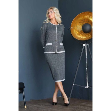 Female suit, size 42-15
