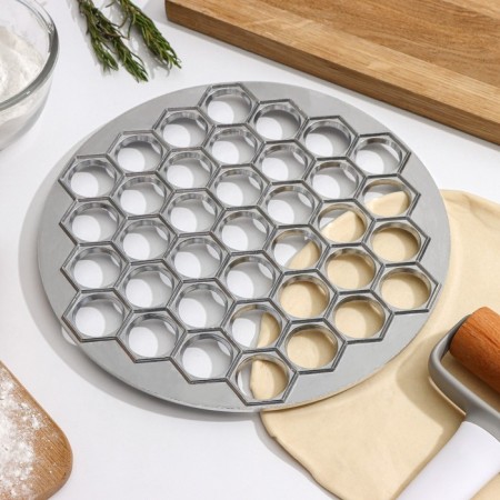 Form for sculpting dumplings of the share, d = 25 cm, 37 cells-2