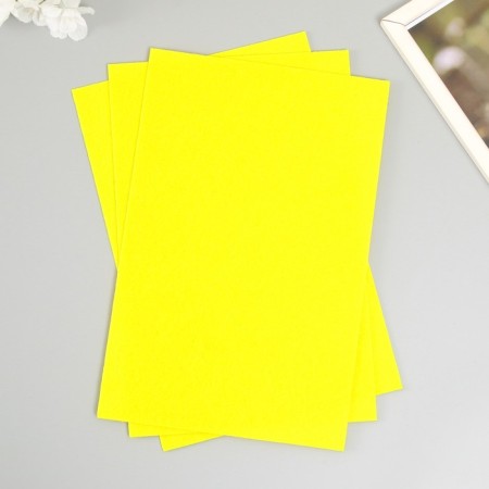 A set of hard felt "Astra" (3 pcs) yellow, 1 mm, 160 gr, 20x30 cm-1