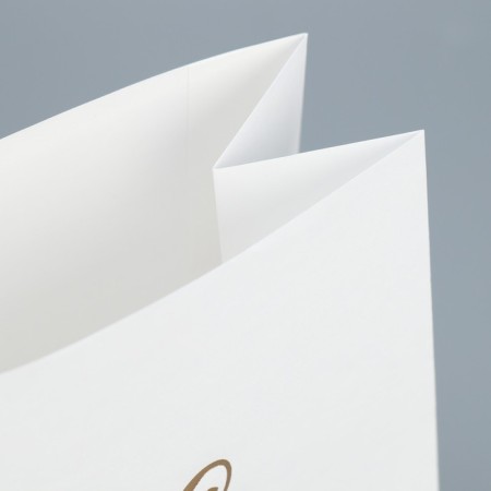 A package without handles “Happy New Year”, white, with embossing, 10 x 19.5 x 7 cm, New Year-5