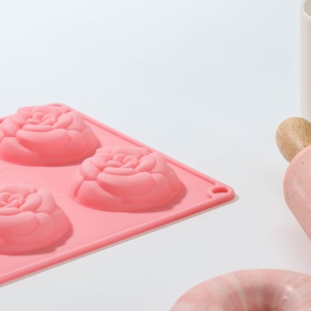 Baking shape of the share "Flowers. Peonies ”, silicone, 8 cells, 28 × 16 × 2 cm, cell diameter 5.5 cm, color mix-3