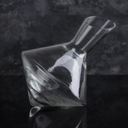 Capherine for wine, 1.5 l, with a slanting cut